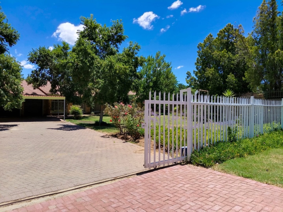 4 Bedroom Property for Sale in Elandia Free State